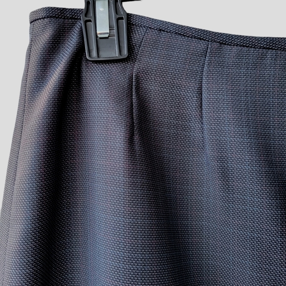 Tahari grey skirt suit women's size 14 - Picture 12 of 17